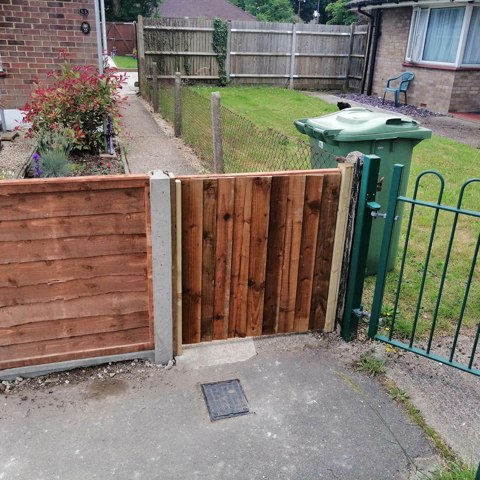 home side gate